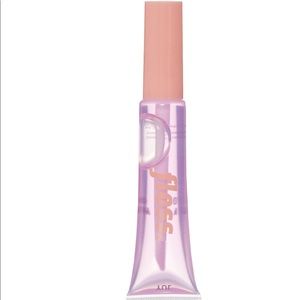 Floss My New Favorite Lipgloss in Yul